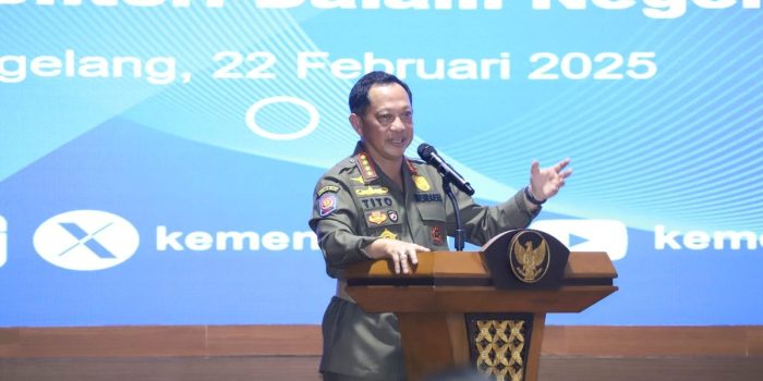 Perketat Pengawasan Pemda Mendagri
